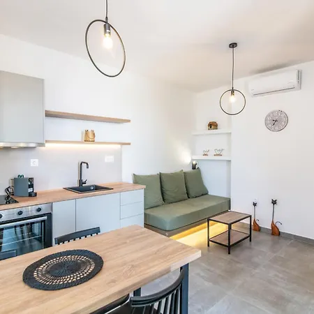 Porto Tinos Apartament *